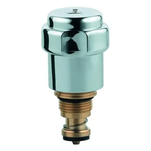 Chromfarbener Wasserhahnaufsatz von Grohe mit einem gewindeartigen unteren Ende. Der Aufsatz verfügt über einen integrierten Rückflussverhinderer.