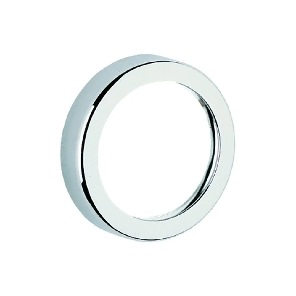 Grohe Rosette in Chrom, rundes Design, geeignet für Duscharmaturen, präsentiert sich als minimalistisches Element für Badezimmerinstallationen.