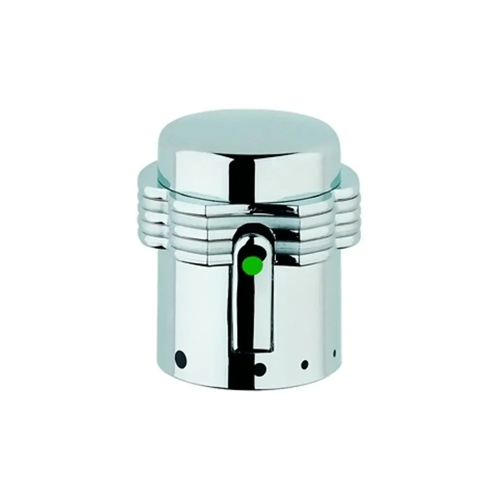 Chromfarbener Absperrgriff von Grohe mit einer Spartaste. Das Design umfasst geriffelte Details und eine zentrale grüne Anzeige.