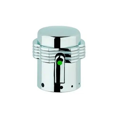 Chromfarbener Absperrgriff von Grohe mit einer Spartaste. Das Design umfasst geriffelte Details und eine zentrale grüne Anzeige.