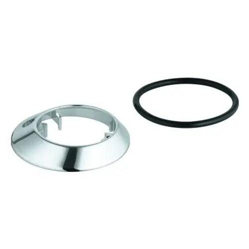 Chromfarbene Abdeckung von Grohe mit einem passenden schwarzen Dichtungsring, zur Verwendung in Sanitärinstallationen.