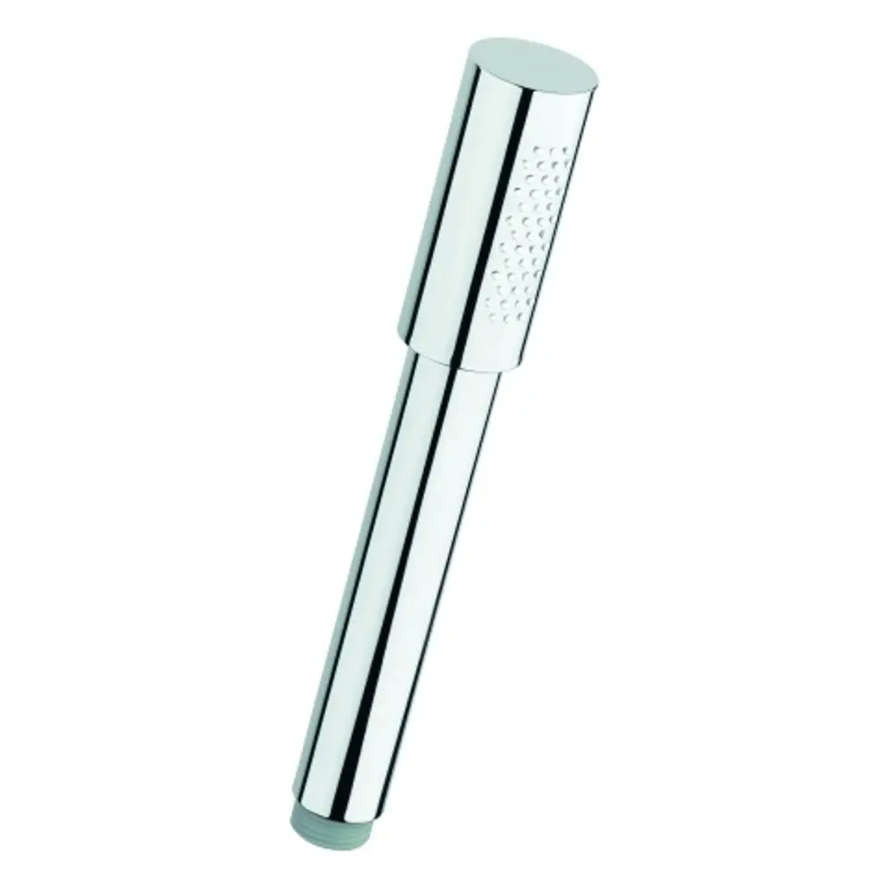 Grohe Handbrause in verchromtem Finish, ausgestattet mit einer feinen Perforation am oberen Ende. Das schlanke Design dient der Wasserverteilung.