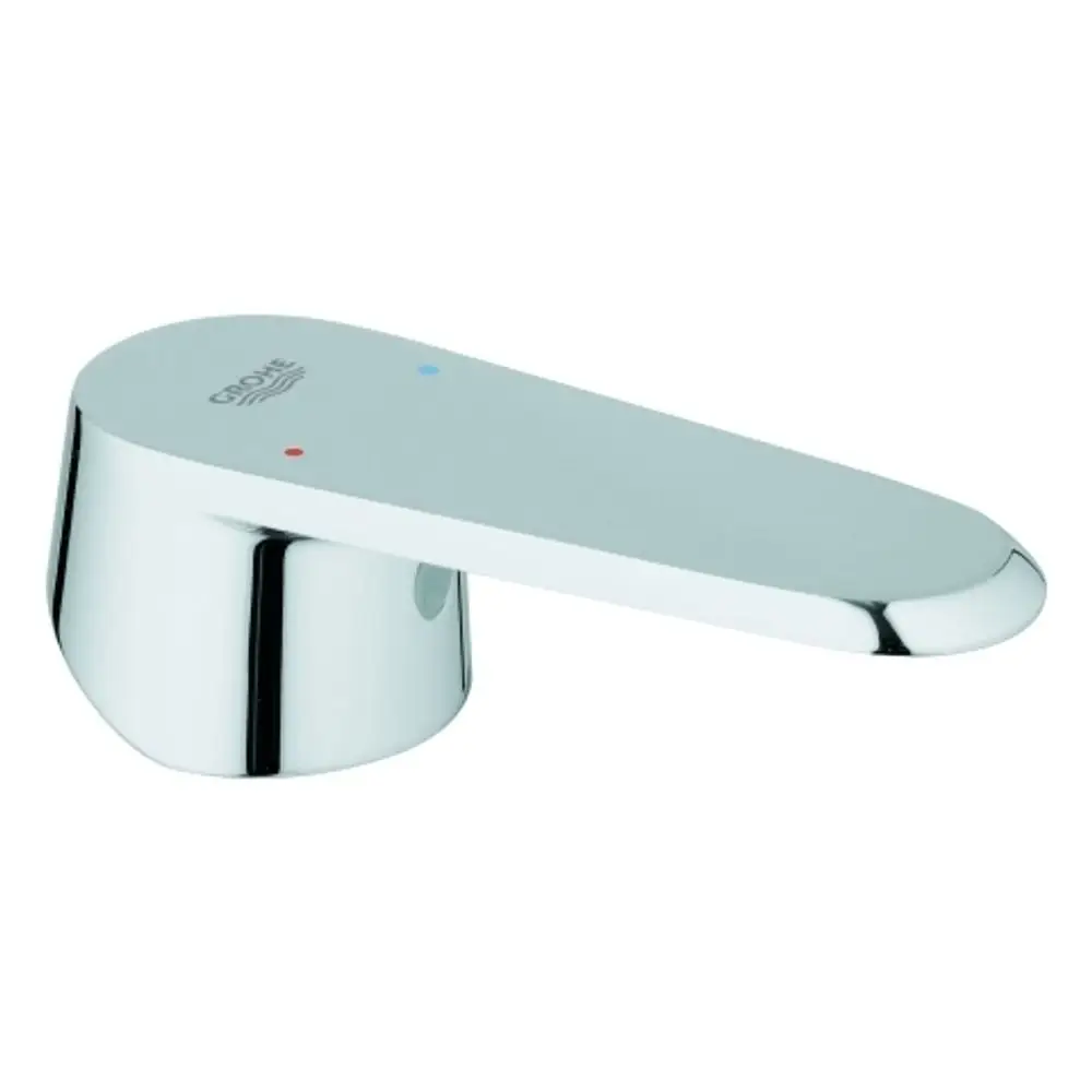 Chrome-finish Grohe-Hebel mit runder Form und blauen sowie roten Markierungen für heiße und kalte Wasseranzeige.
