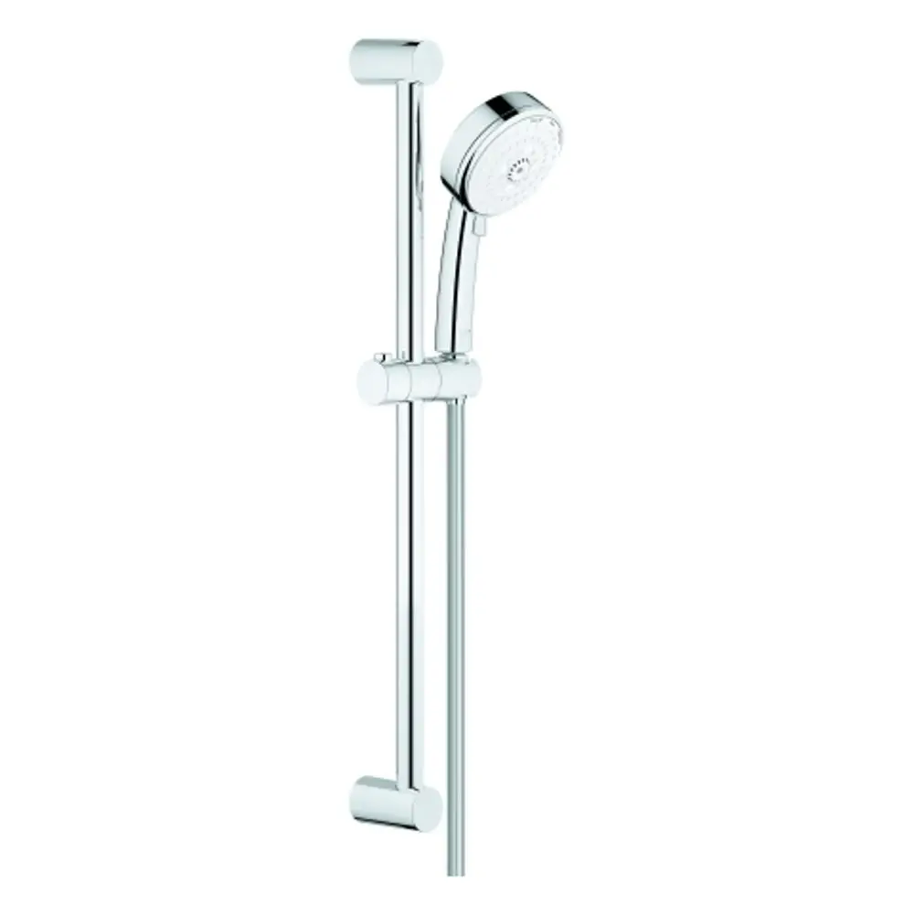 Brausegarnitur mit Handbrause, verchromt, an einer vertikalen Halterung montiert. Produkt von Grohe, geeignet für die Installation in Duschen.