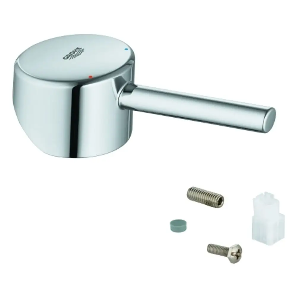 GROHE Hebel in Chrom-Finish mit seitlichem Griff. Liegt mit Schrauben und Anschlussstücken auf einem hellen Hintergrund.