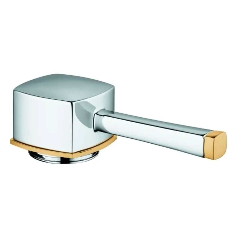 Grohe Griff in Chrom und Gold mit quadratischer Kopf- und länglicher Griff-Form. Der Griff ist für eine Armatur konzipiert und hat eine einheitliche Farbgestaltung.