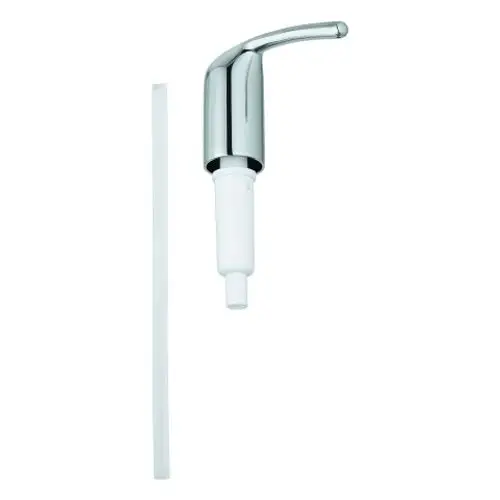 Grohe Pumpvorrichtung in Chrom mit seitlichem weißen Schlauch. Das Produkt hat eine gebogene Auslaufhöhe und einen integrierten weißen Kunststoffteil.