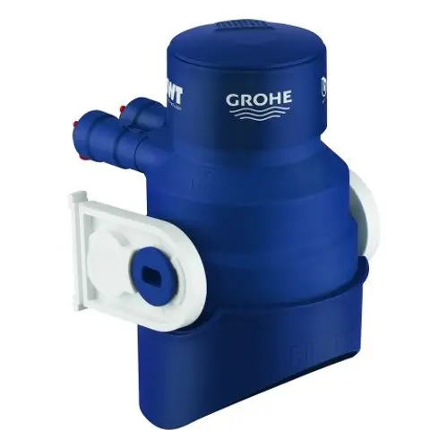 Blauer Grohe Filterkopf mit seitlichen Anschlussleitungen und einem weißen Verschlussmechanismus, geeignet zur Installation in einem Wasserfiltersystem.