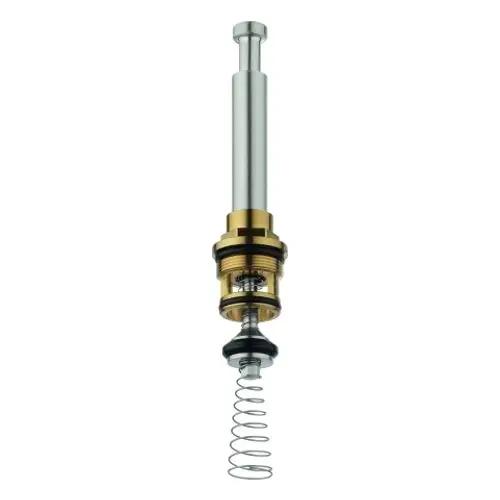 GROHE Umstellung für einen Unterputz-Einhandmischer, bestehend aus einem Metallteil mit Feder und Dichtungen, in einer neutralen Umgebung.