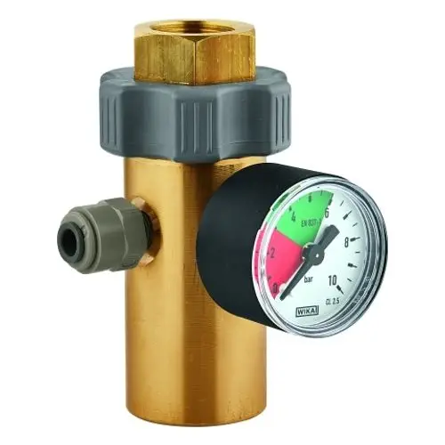 GROHE Druckanzeiger mit integriertem Manometer und Anschlussadapter. Das Gerät zeigt den Druck in bar an und hat eine goldene Metalloberfläche mit grauen Kunststoffteilen.