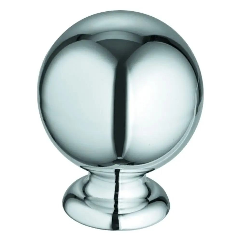 Runder, glänzender Knopf aus Metall mit einer gewölbten Oberfläche, geeignet für Zugstangen. Produkt von Grohe.