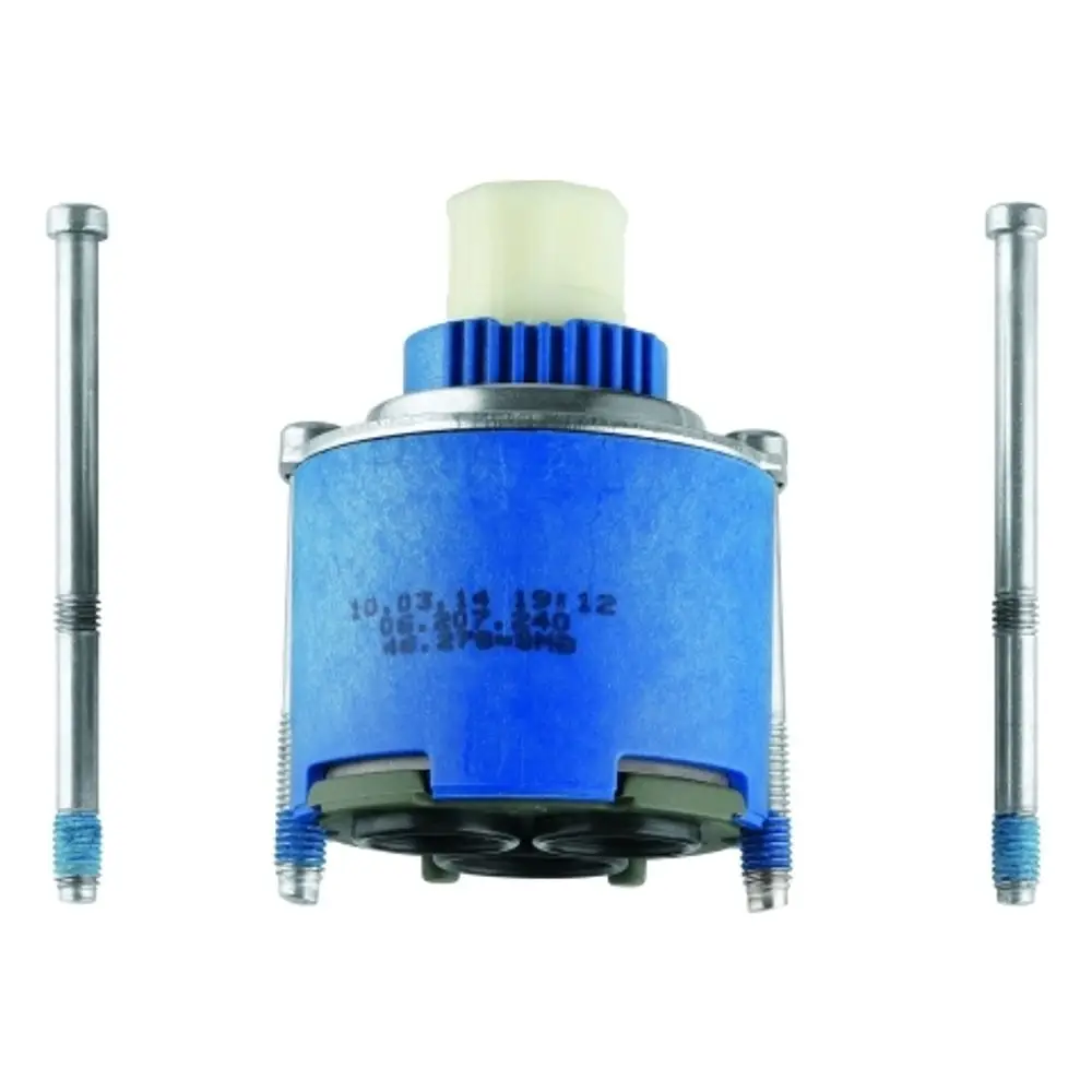 Keramische Kartusche in blauer Umhüllung mit einem weißen Oberteil und Metallanschlüssen, geeignet für Mischbatterien, von der Marke Grohe.