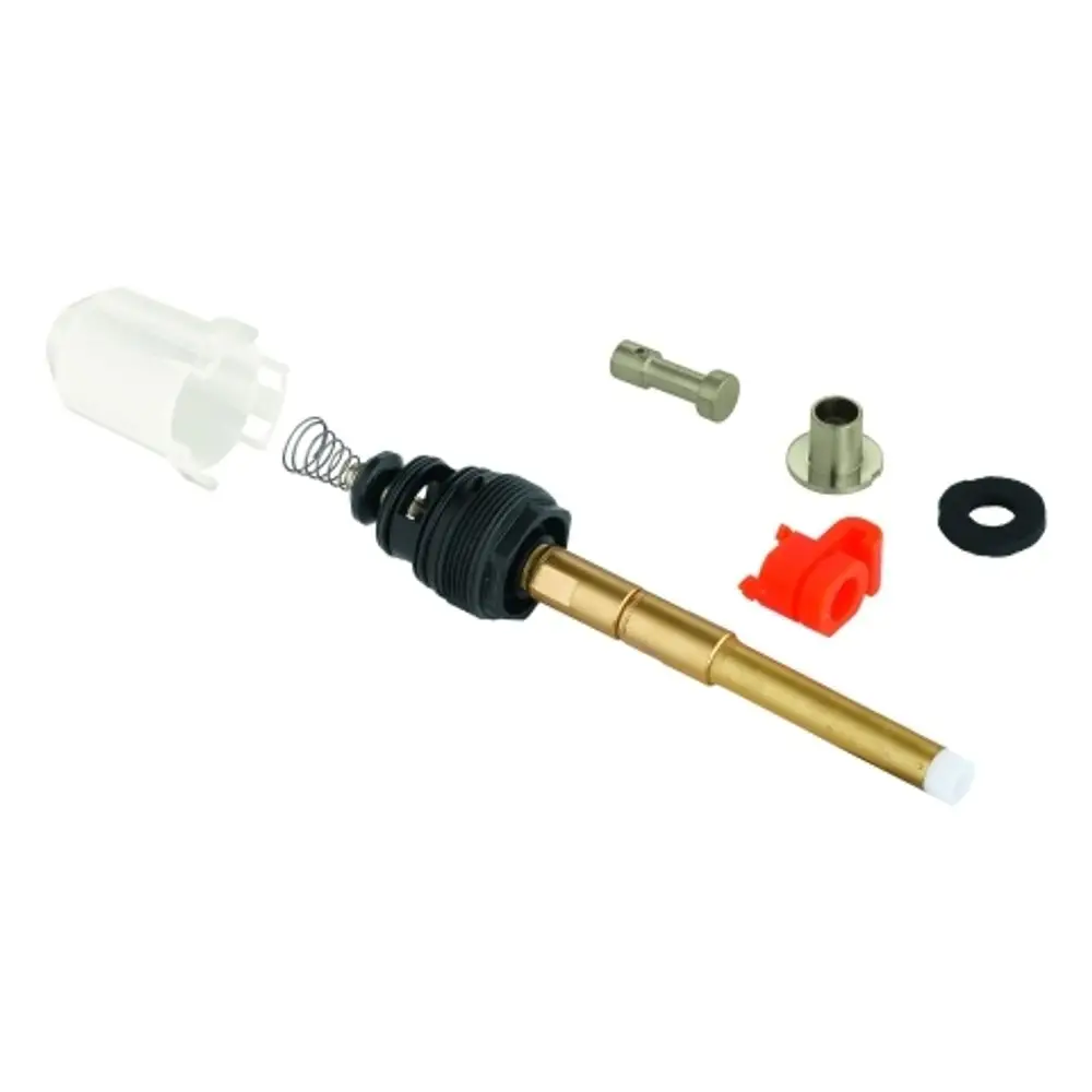 GROHE-Produktbestandteile, bestehend aus einer Metallstange, einer Feder, einem Gummiteil und mehreren weiteren kleinen Komponenten, die für die Wanneninstallation erforderlich sind.