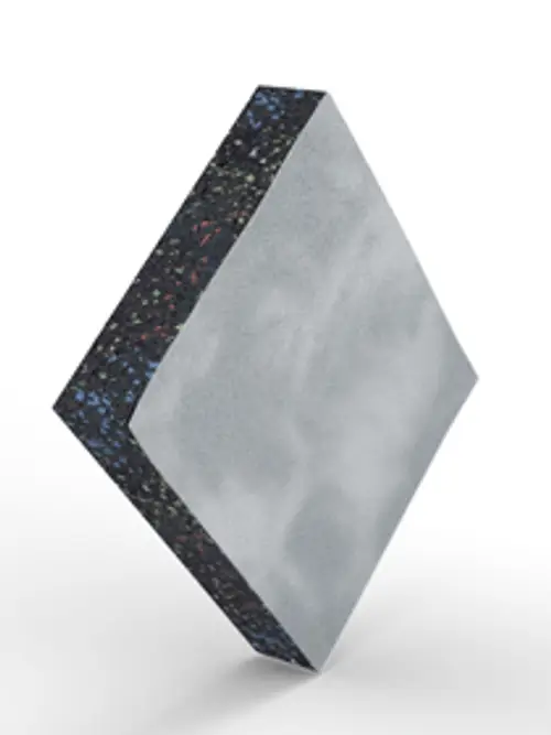 Aluplatte in diamantförmiger Darstellung, mit einer grauen Beschichtung und einer Unterseite aus starkem, recyceltem Material, gefertigt von Renusol.