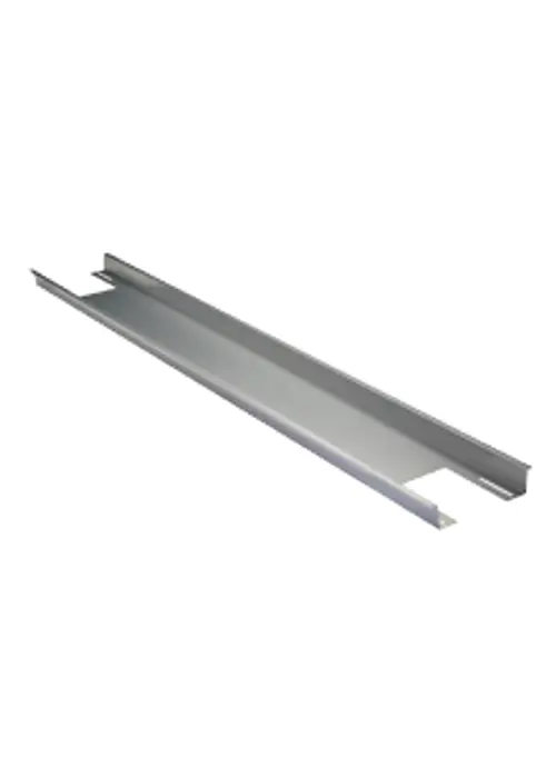 Aluminiumschiene von Esdec für Flachdachsysteme, mit gerader, flacher Gestaltung und geeignet für die Montage von Solarmodulen.