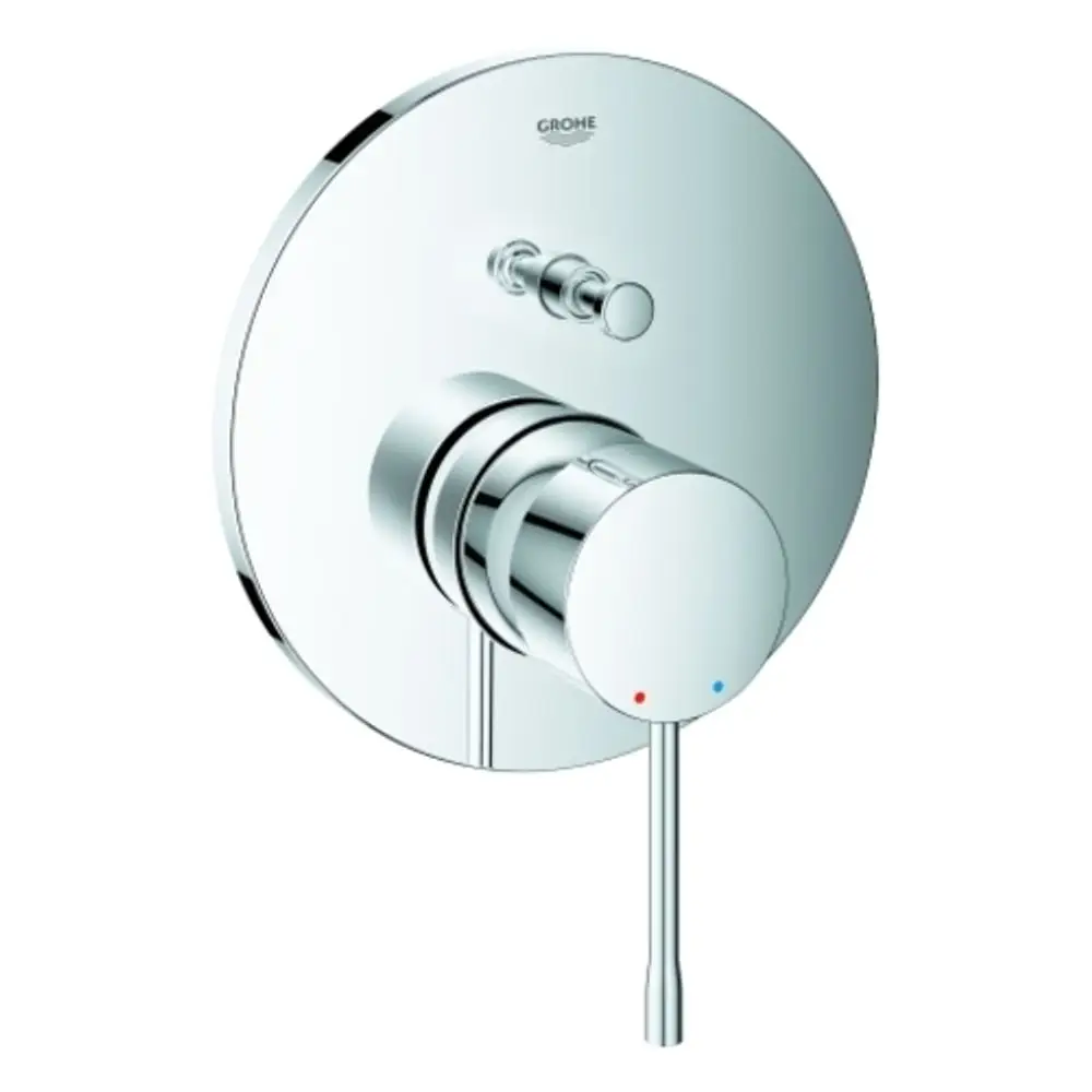 Grohe-Wannenarmatur mit runder Blende, einem drehbaren Regler sowie zwei Tasten für die Wassermengen- und Temperaturregelung in verchromter Oberfläche.