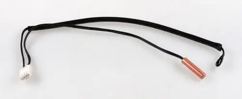 Frostschutzsensor mit einem langen Kabel und einem weißen Stecker. Der Sensor hat einen kupferfarbenen Teil und ist von der Marke Remko.