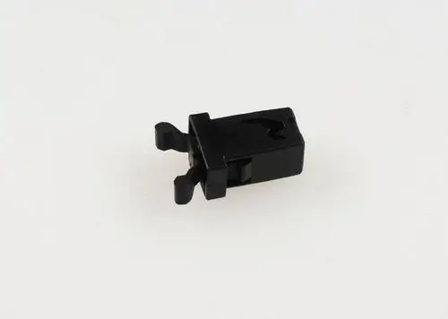 Befestigungsclip in Schwarz, geeignet für verschiedene Anwendungen, wie beispielsweise für Produkte der Marke Remko. 
