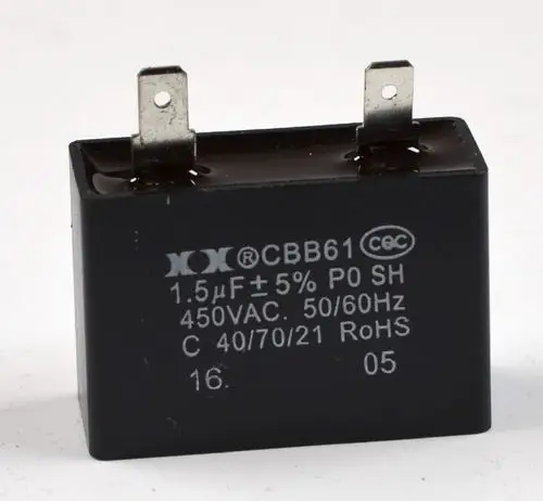 Kondensator von Remko mit 1,5 µF Kapazität, geeignet für 450 VAC, 50/60 Hz, mit zwei Anschlussstiften.