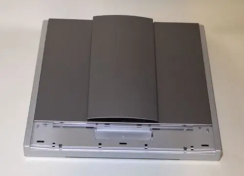 Remko Abdeckung für Lufteintritt, schwarz, mit zwei beweglichen Teilen. Oberseite aus grau- schwarz lackiertem Material, geeignet für spezifische Modelle.