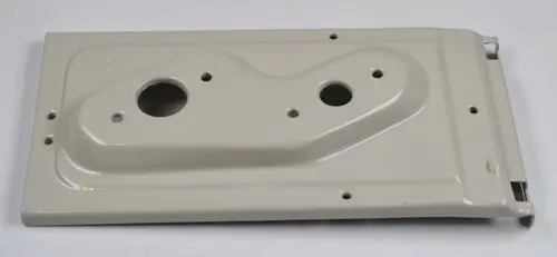 Befestigungsplatte in hellem Farbton, geeignet für Ventile, mit mehreren Bohrungen. Produkt von Remko, für die Montage in technischen Anwendungen konzipiert.