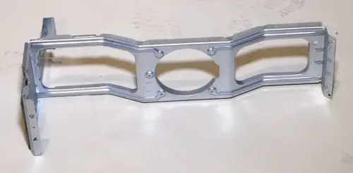 Metallrahmen zur Halterung eines Ventilatormotors, passend für Anwendungen von Remko. Keine spezifischen Maße oder Bezeichnungen auf dem Bild sichtbar.