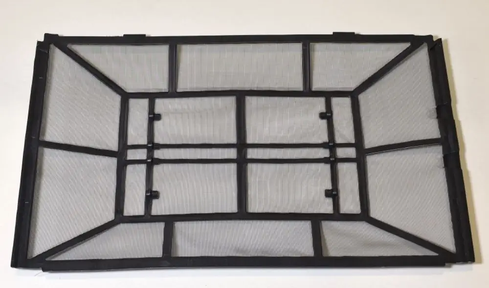 Luftfilter mit einem Netz aus feinem Material in einem stabilen Rahmen, passend für Remko-Geräte. Das Design hat mehrere Abschnitte für effektive Luftreinigung.