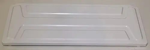 Weißes Deckblech mit flacher Oberfläche und vertikalen Rillen. Es handelt sich um ein Produkt der Marke Remko, geeignet für spezifische Anwendungen.