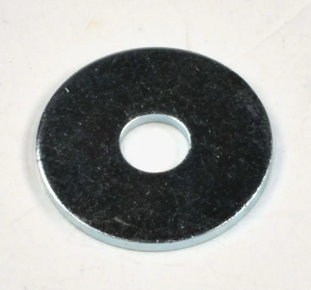 Metallene, runde Scheibe mit zentralem Loch von Remko, geeignet für verschiedene Anwendungen wie Befestigungen oder als Distanzstück.