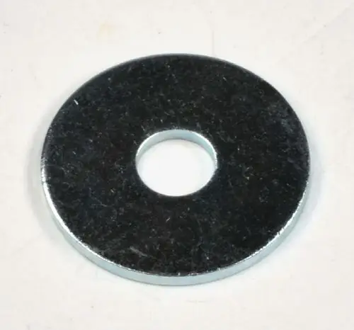 Metallene, runde Scheibe mit zentralem Loch von Remko, geeignet für verschiedene Anwendungen wie Befestigungen oder als Distanzstück.