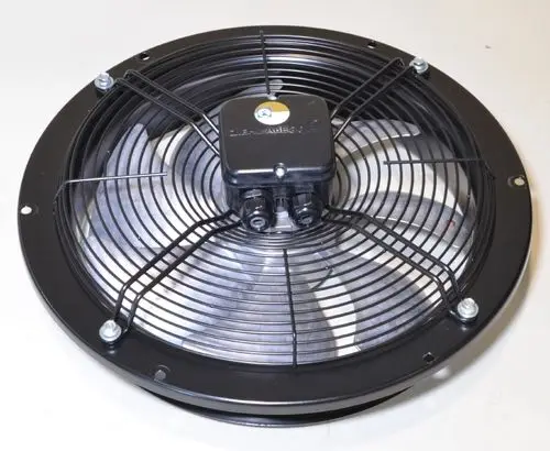 Umluftventilator mit einem schwarzen Gehäuse und einem stabilen Schutzgitter. Das Produkt stammt von der Marke Remko und zeigt eine kreisförmige Bauform.