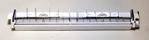 Display Platine von Remko, bestehend aus einem länglichen weißen Gehäuse mit mehreren Kontaktstiften und einer durchsichtigen Abdeckung auf der Oberseite.
