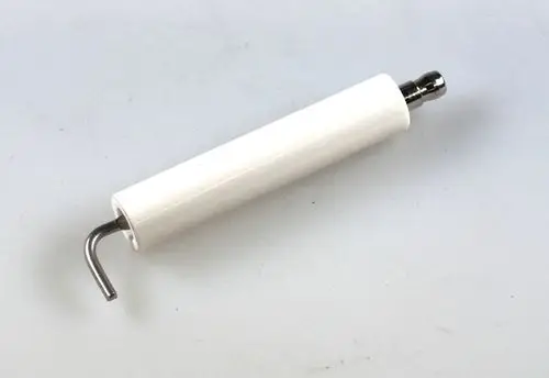 Zündelektrode von Remko in zylindrischer Form mit einem weißen Kunststoffkörper und einem metallischen Anschluss an einem Ende für elektrische Zündung.