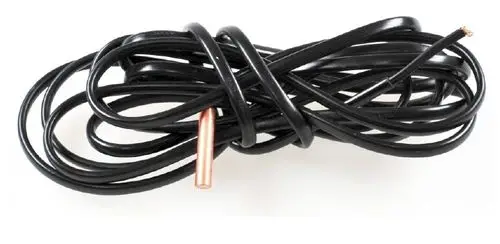Schwarze Kabel mit einem leicht sichtbaren Kupferdraht, vermutlich für den Einsatz in einem NTC-Fühler, angeboten von der Marke Remko.