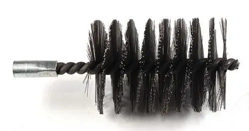 Reinigungsbürste mit Metallstiel und langen Borsten, hergestellt von Remko, geeignet zur Reinigung von verschiedenen Oberflächen oder Geräten.