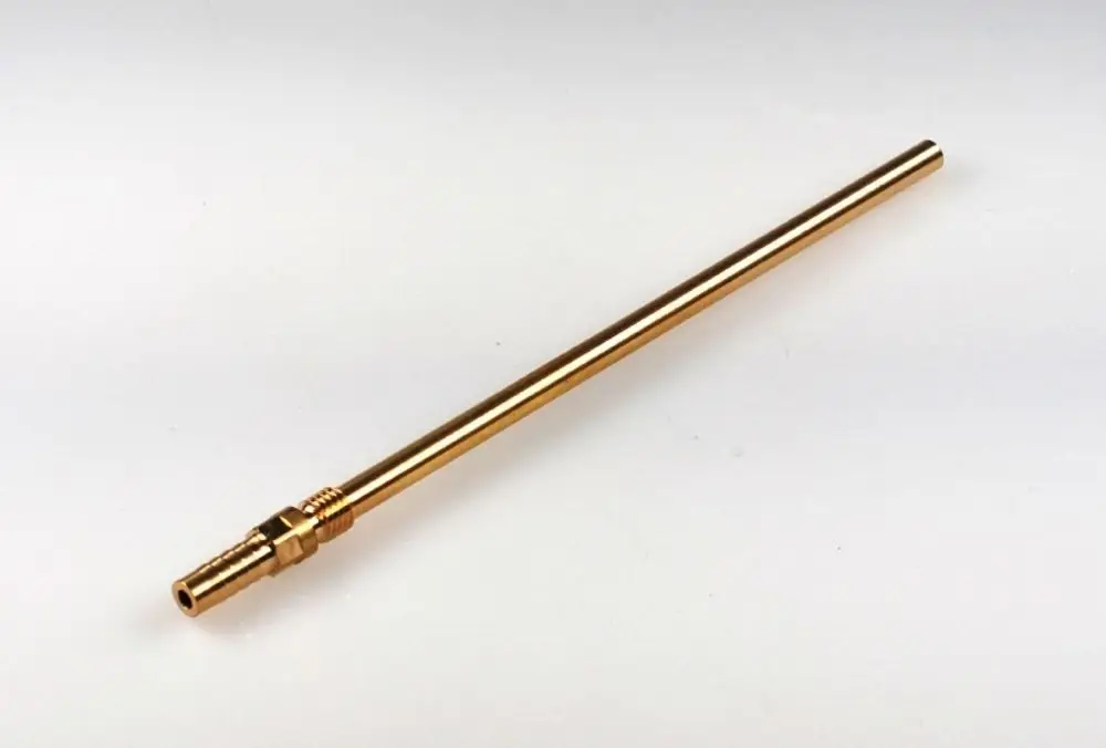Saugrohr von Remko, länglicher Metallstift mit einer Verbindung an einem Ende, möglicherweise für industrielle Anwendungen oder Zubehör.