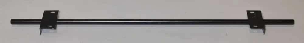 Schwarze Metallachse mit zwei Befestigungsplatten an den Enden, geeignet für verschiedene Anwendungen. Produkt von Remko.