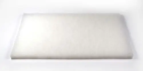 Staubfilter von Remko in weiß, flache, rechteckige Form, geeignet für verschiedene Anwendungen zur Filterung von Staub und Verunreinigungen in der Luft.