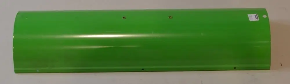 Grüner, zylindrischer Inspektionsdeckel mit zwei Löchern zur Befestigung. Das Produkt scheint von der Marke Remko zu stammen.