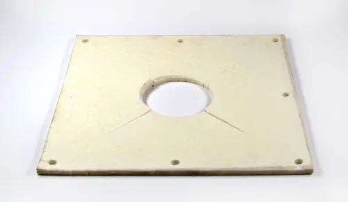 Dichtung aus weichem Material mit zentralem Loch und mehreren Bohrungen am Rand, geeignet zur Verwendung in Remko-Produkten.