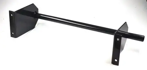 Schwarze, metallische Achse mit zwei rechteckigen Platten an den Enden. Produkt von Remko, verwendet für mechanische Anwendungen.