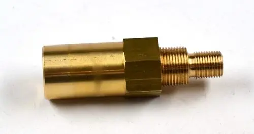 Düsenhalter aus Messing mit einem zylindrischen Ende und einem gewundenen Anschluss. Produkt von Remko, geeignet für technisches Zubehör.