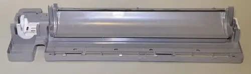Gehäuserücken in Grau mit integrierter Kondensatwanne, geeignet für Anwendungen von Remko. Klare Struktur mit Platzierung für Komponenten erkennbar.