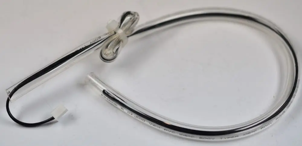 Raumtemperatursensor mit flexiblen Kabeln, transparentem Gehäuse und einer schwarzen Anschlussleitung, produziert von Remko.