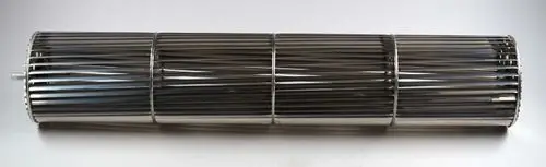 Remko Ventilatorwalze mit einem strukturierten Metallgitter, länglich und zylindrisch, auf einem hellen Hintergrund.