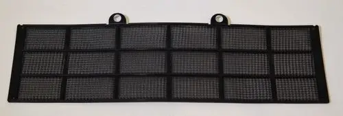 Luftfilter aus schwarzem Material mit rechteckiger Form und mehreren Gitterzellen, hergestellt von Remko, zur Verwendung in bestimmten Luftfilteranlagen.