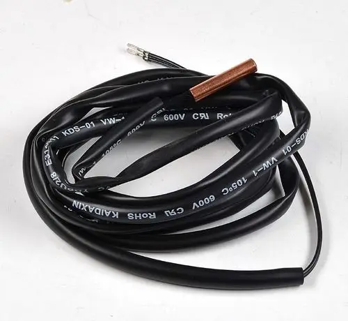 Schwarzes Kabel mit isolierter Ummantelung und mehreren Adern, geeignet für den Anschluss von Sensoren, im Kontext der Marke Remko.