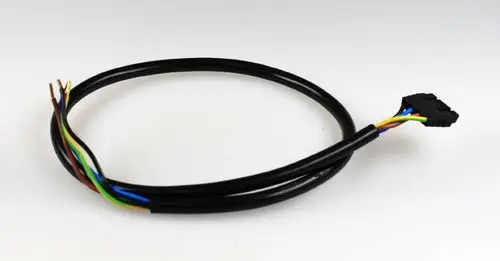 Kabel mit mehreren Adern in unterschiedlichen Farben, eines Endes mit Stecker; geeignet für Anwendungen wie Vorwärmer, hergestellt von Remko.