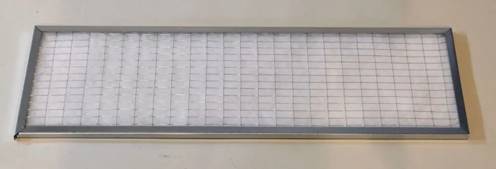 Ersatzfilter mit Aluminiumrahmen und feinem Stoffgewebe, geeignet für Anwendungen wie Luftfilterung, hergestellt von Remko.