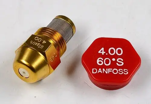 Danfoss Öldüse mit goldenem Gehäuse und Metallfilter. Roter Deckel mit Beschriftung ist daneben platziert. Produkt von Remko zur Verwendung in Heizsystemen.